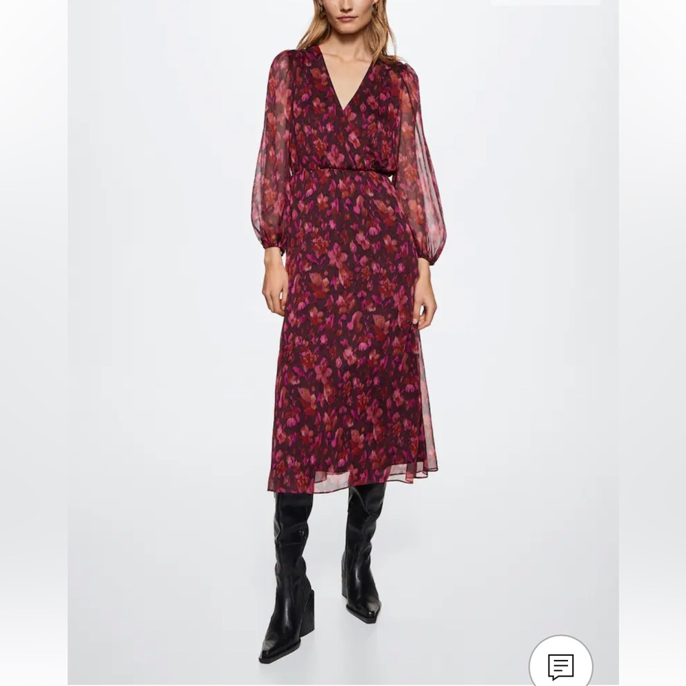 NWT size S. Mango dress. Soft, elegant dress